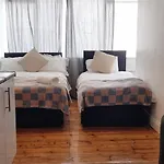 King\'S Cross Road Private Rooms